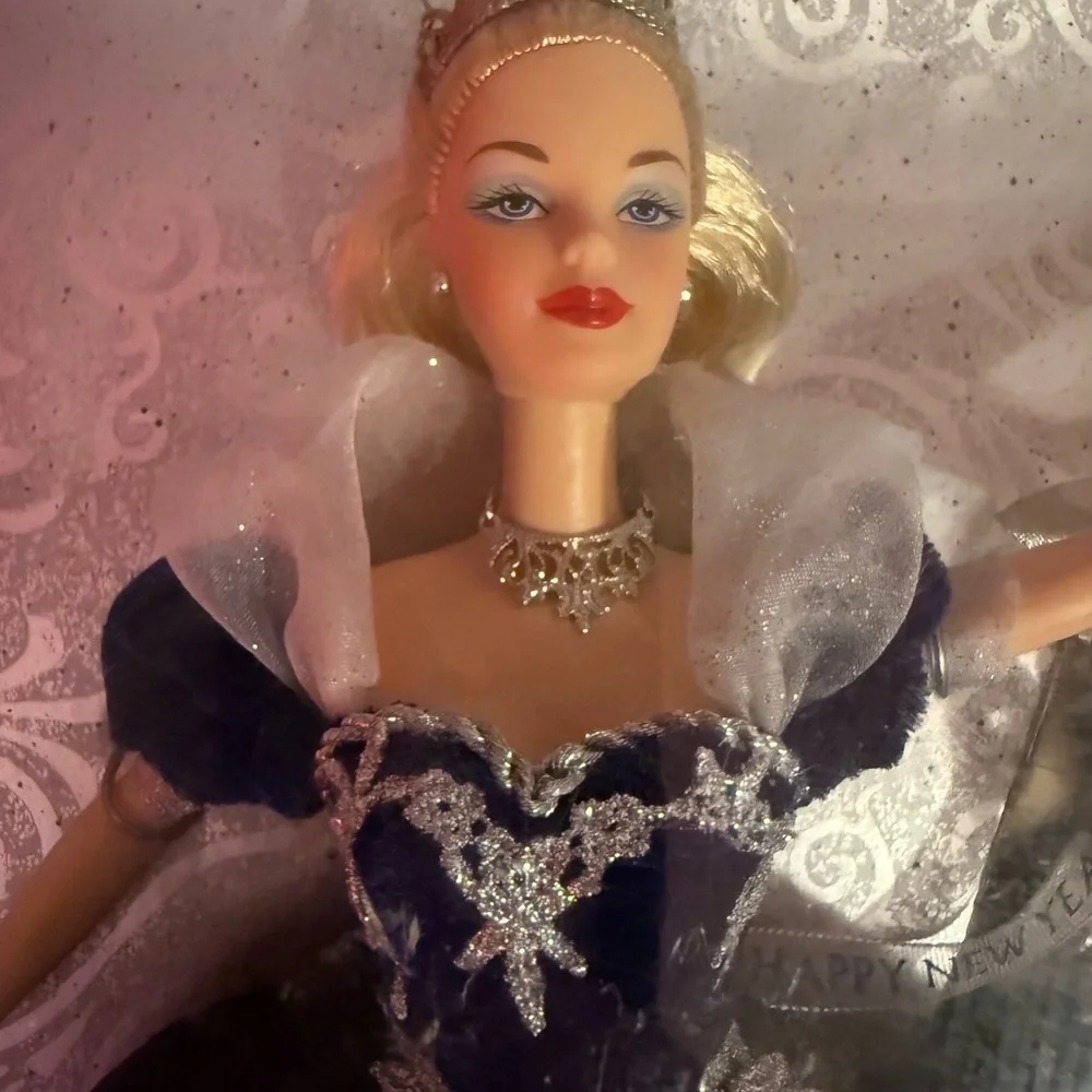Barbie New Year Millennium Princess Doll Special Edition Mattel 2000 Damaged Box